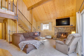 Woodsy Lake Arrowhead Cabin with Fire Pit Table